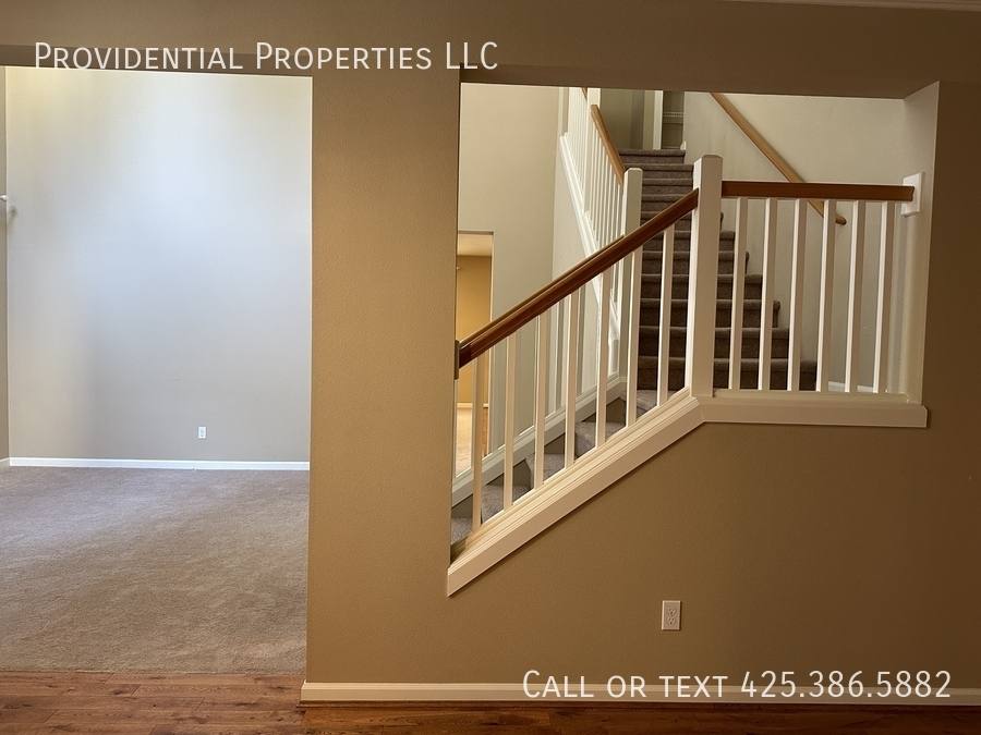 House for rent at 17020 NE 118th Way, Redmond, WA 98052