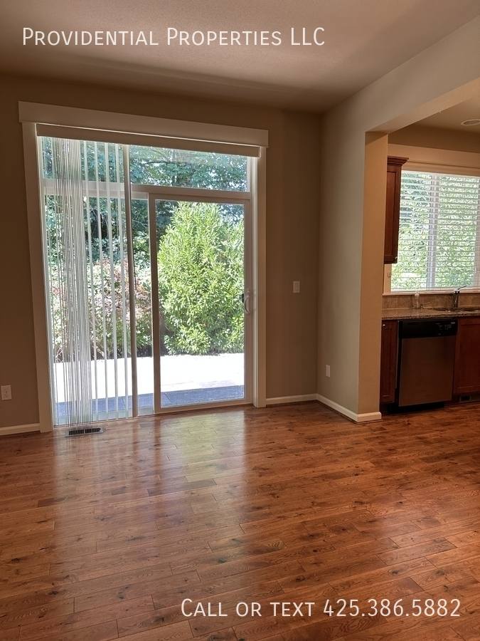 House for rent at 17020 NE 118th Way, Redmond, WA 98052