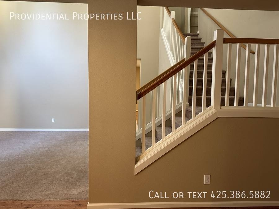 House for rent at 17020 NE 118th Way, Redmond, WA 98052