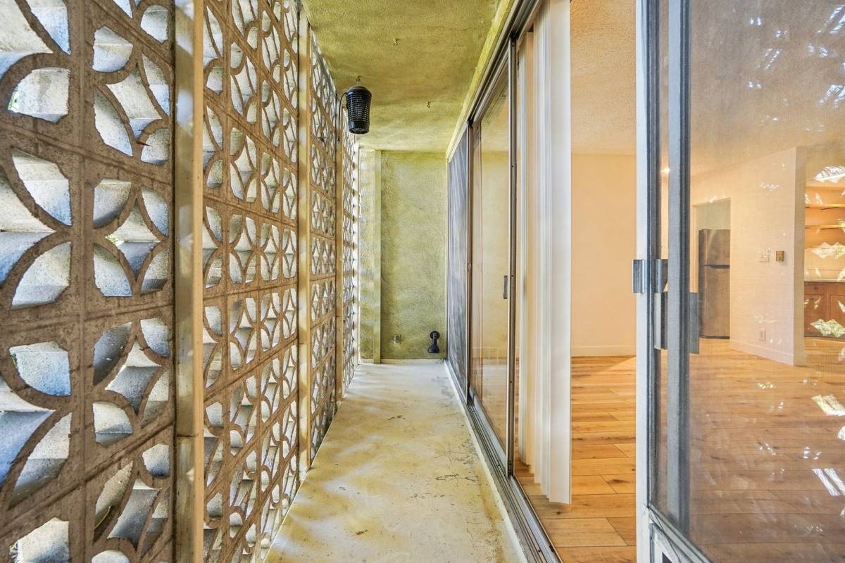 Apartment for rent at 9000 Clifton Way, Beverly Hills, CA 90211