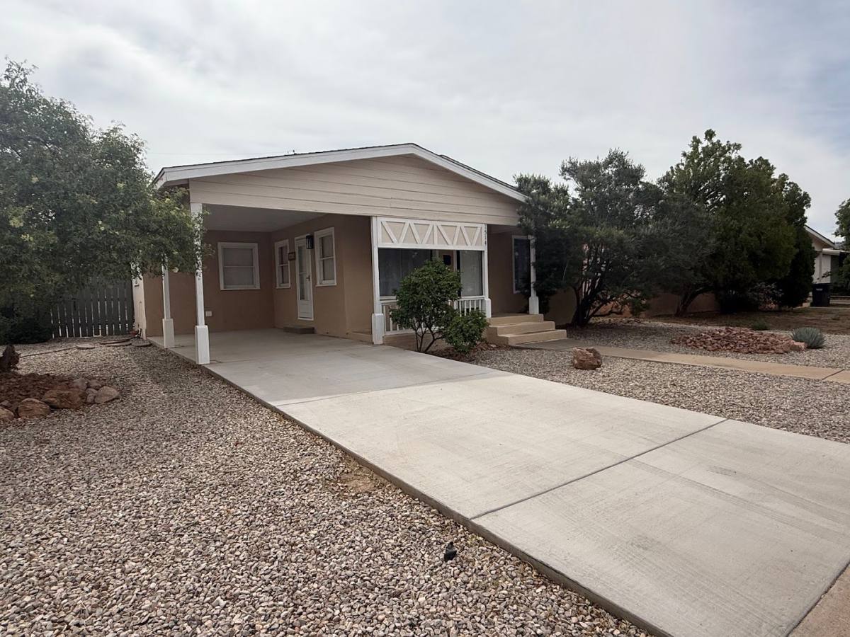 House for rent at 1514 Utah Ave, Alamogordo, NM 88310