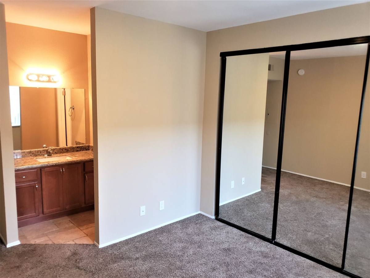 Apartment for rent at 4141 Udall St, San Diego, CA 92107