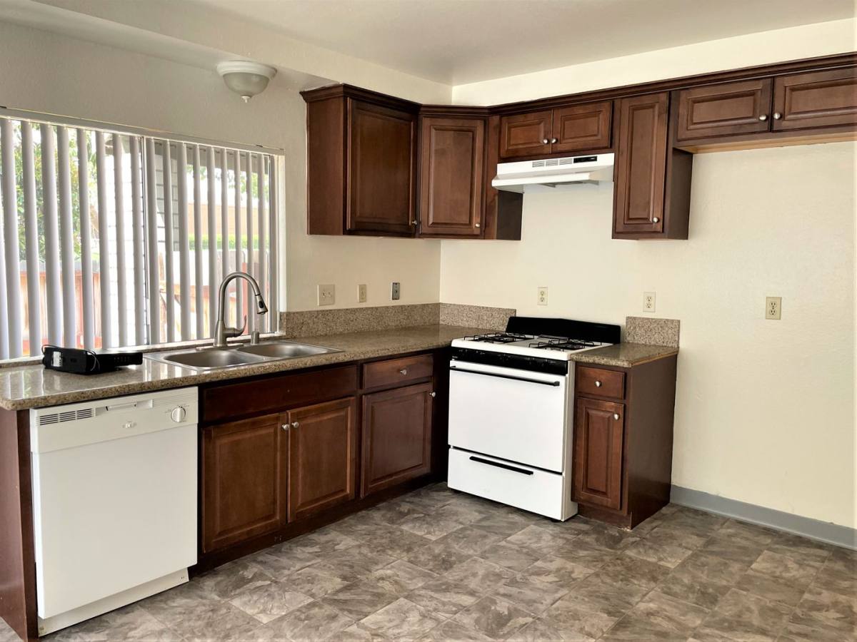 Townhouse for rent at 10847 Carbet Place, San Diego, CA 92124