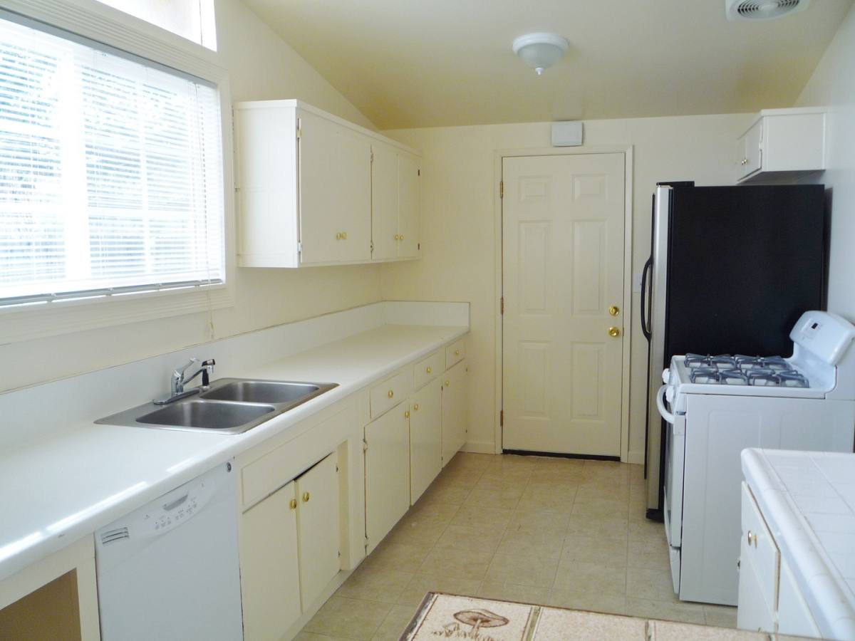 House for rent at 13808 Frame Rd, Poway, CA 92064
