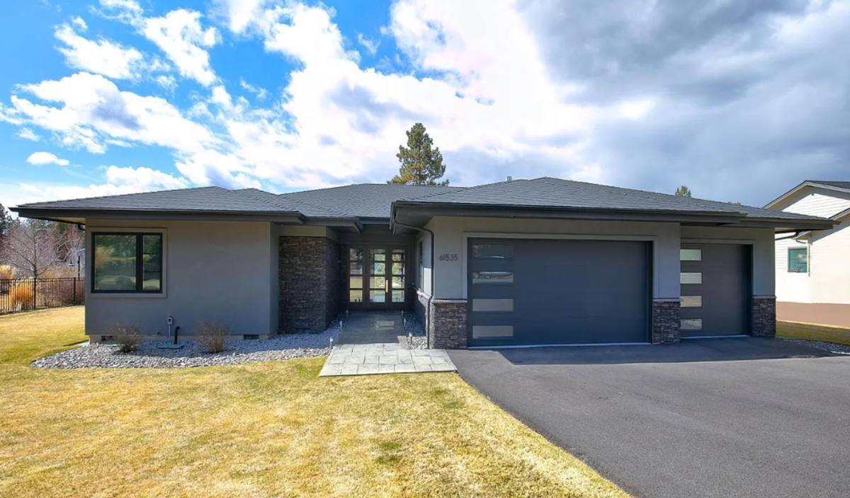 House for rent at 61535 Fargo Lane, Bend, OR 97702