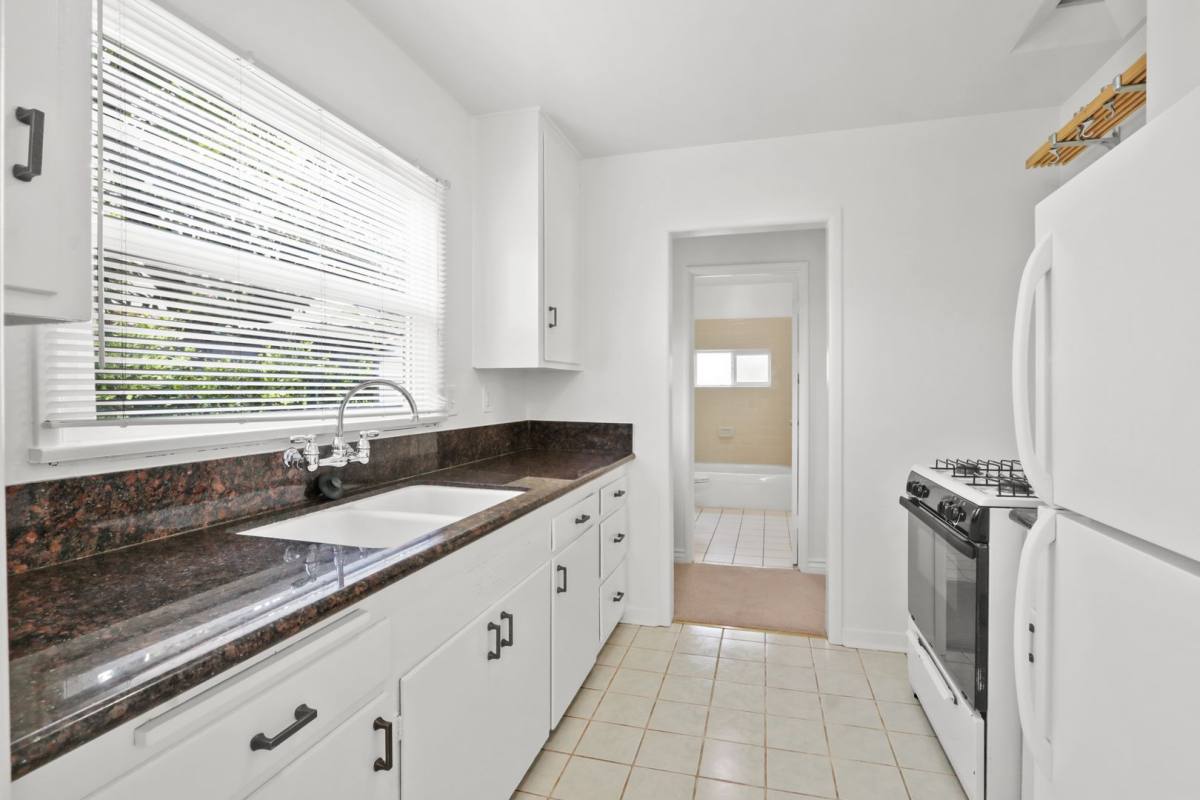 Apartment for rent at 12407-12409 Rose Dr, Whittier, CA 90601