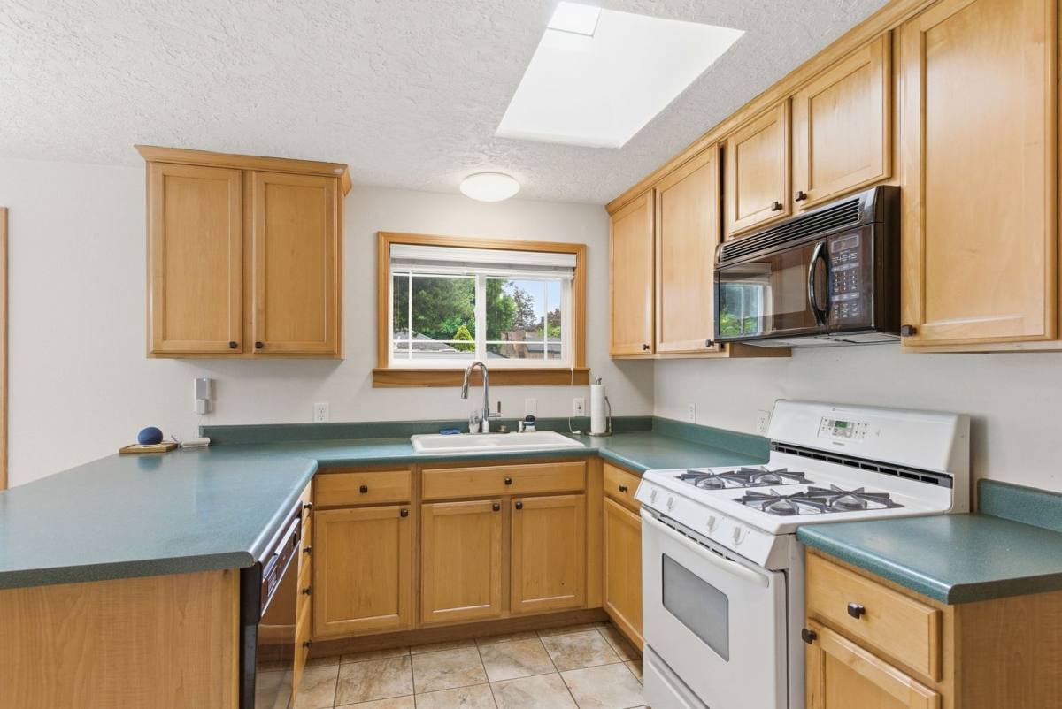 House for rent at 1017 E 40th Ave, Spokane, WA 99203