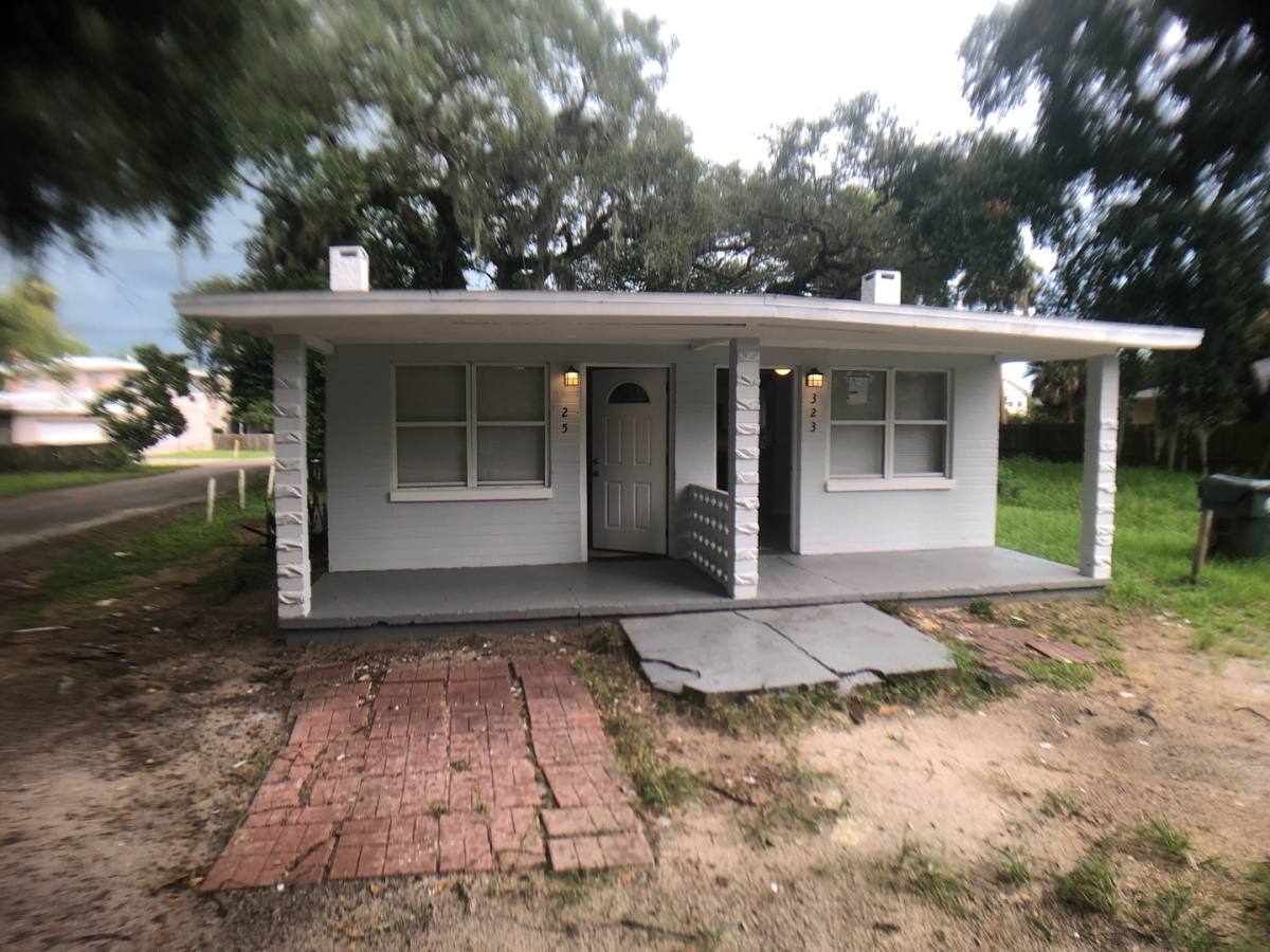 Apartment for rent at 323 & 325 Caroline St, Daytona Beach, FL 32114