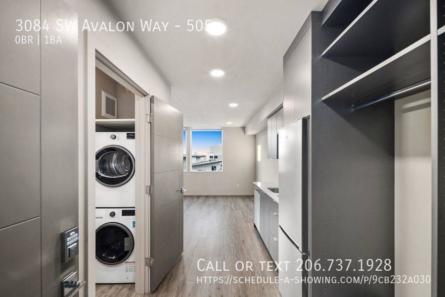 Apartment for rent at 3084 SW Avalon Way #505, Seattle, WA 98126
