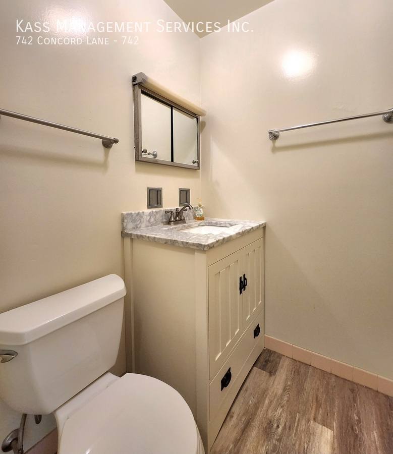 Townhouse for rent at 742 Concord Lane #742, Barrington, IL 60010