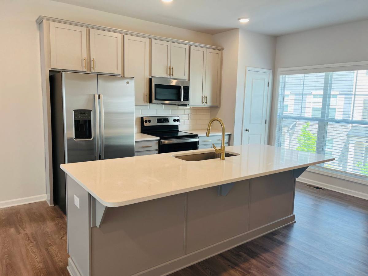 Townhouse for rent at 8 Iron Dr, Newnan, GA 30265