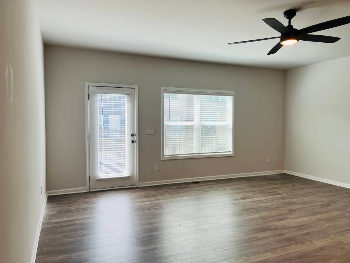 Townhouse for rent at 8 Iron Dr, Newnan, GA 30265
