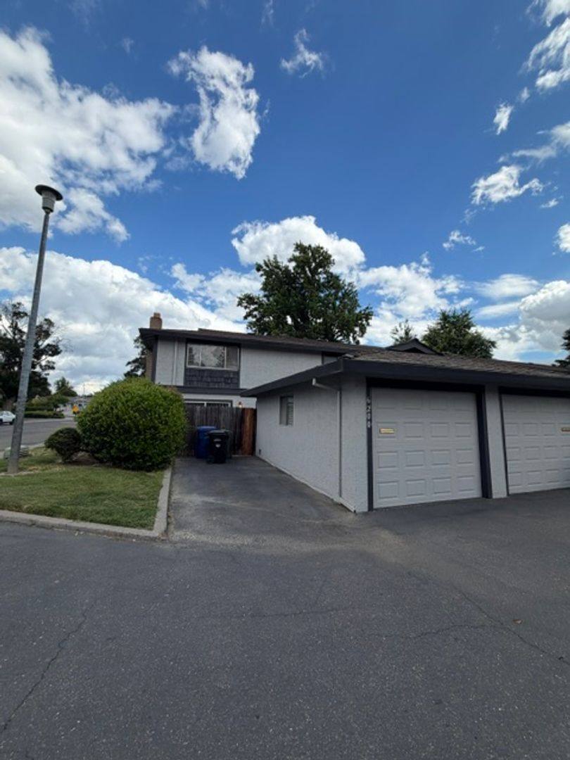 Condo for rent at 6200 Osullivan Lane, Sacramento, CA 95842