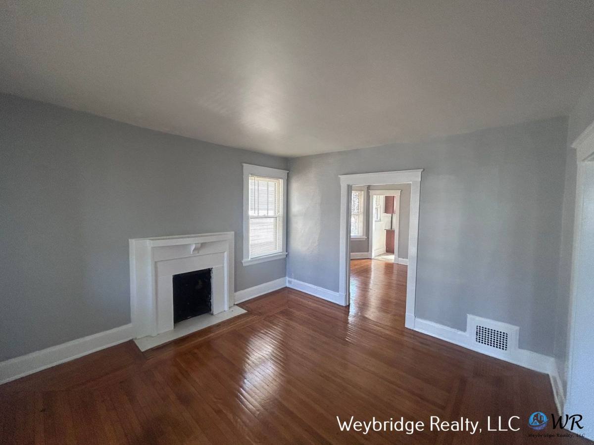 Apartment for rent at 862 Academy Ave, Cincinnati, OH 45205
