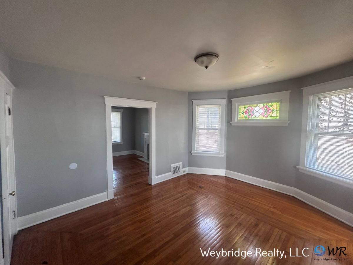 Apartment for rent at 862 Academy Ave, Cincinnati, OH 45205