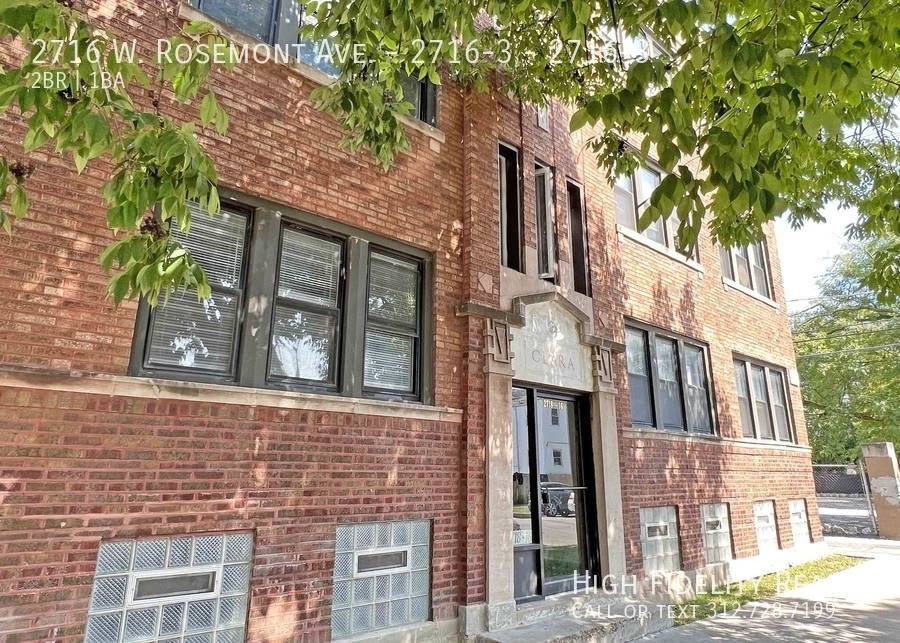 Apartment for rent at 2716 W Rosemont Ave #3, Chicago, IL 60659