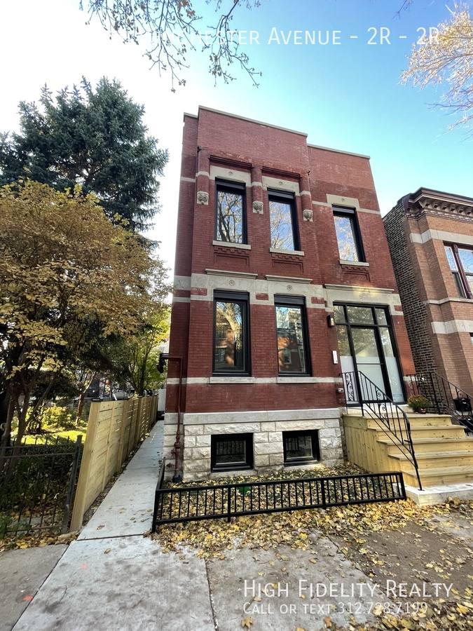 Apartment for rent at 822 N Winchester Ave #2R, Chicago, IL 60622