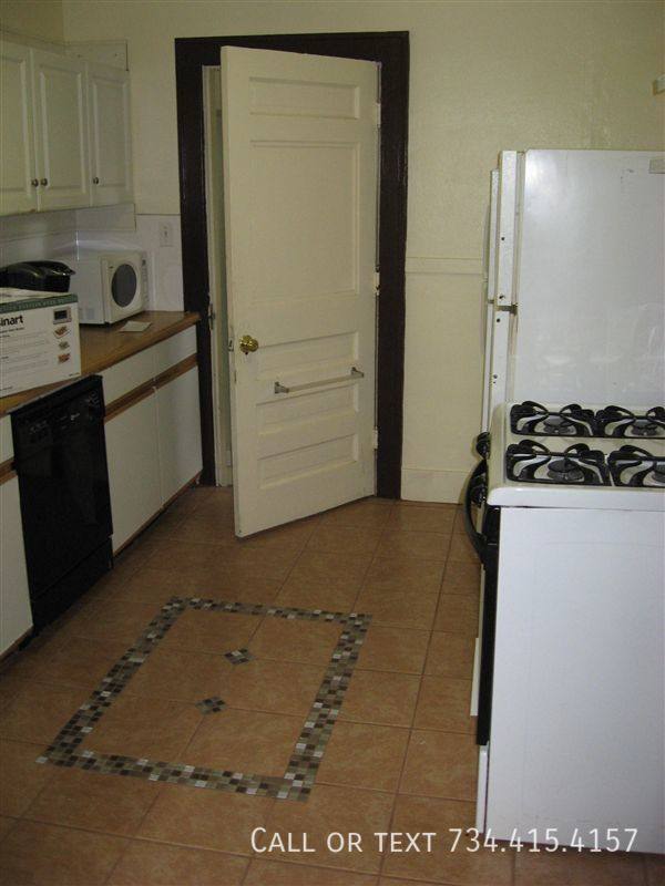 House for rent at 538 Walnut St, Ann Arbor, MI 48104