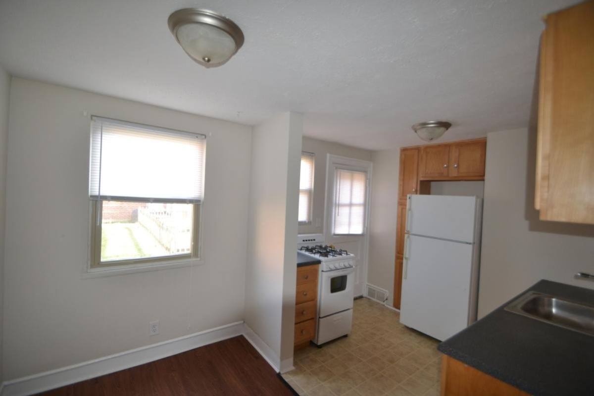 Apartment for rent at 1600 Mulberry St, Waynesboro, VA 22980