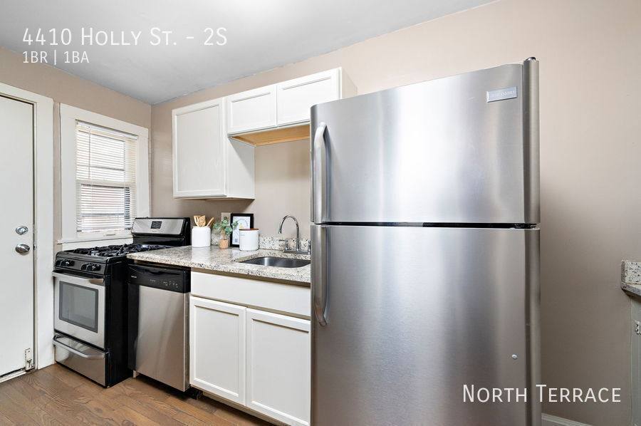 Apartment for rent at 4410 Holly St #2S, Kansas City, MO 64111