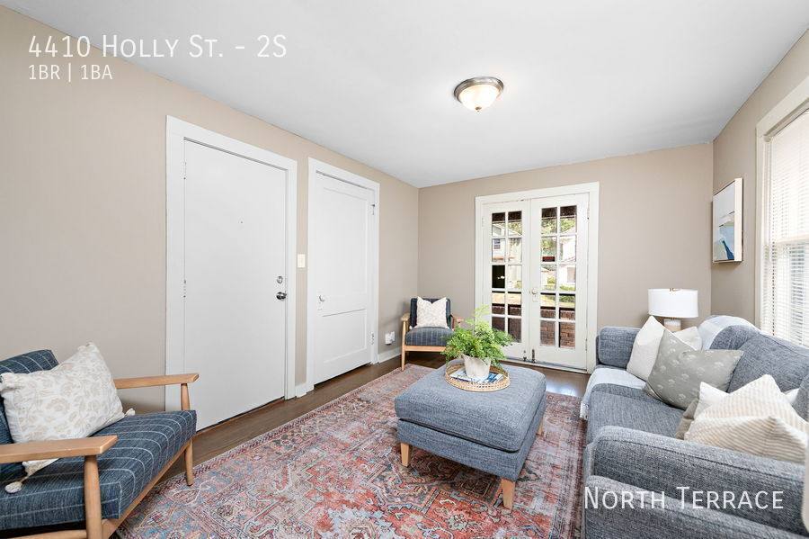 Apartment for rent at 4410 Holly St #2S, Kansas City, MO 64111