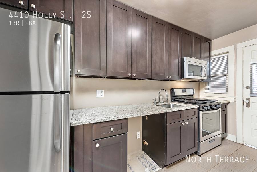 Apartment for rent at 4410 Holly St #2S, Kansas City, MO 64111