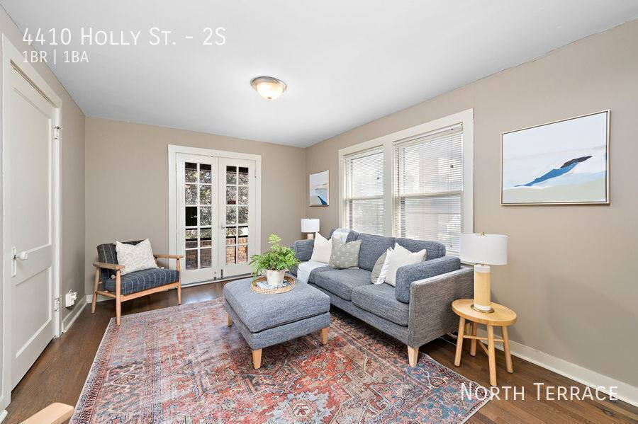 Apartment for rent at 4410 Holly St #2S, Kansas City, MO 64111