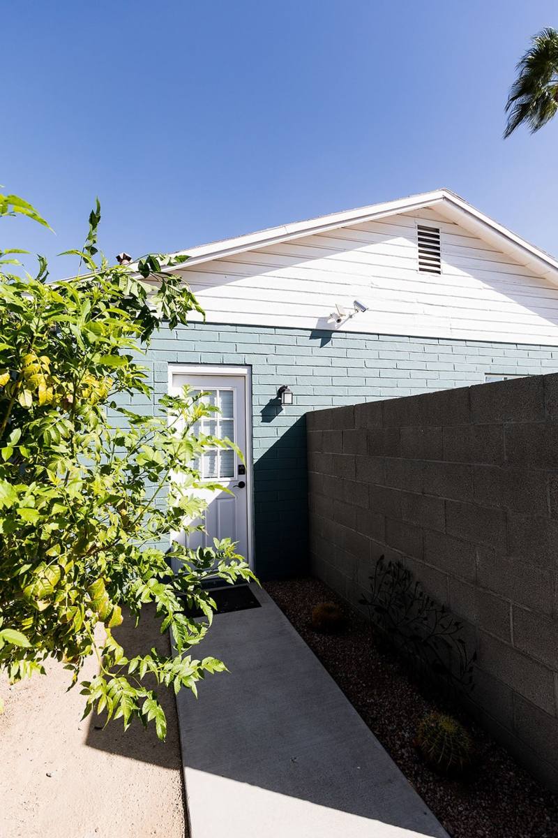 Apartment for rent at 1132 E Devonshire Ave, Phoenix, AZ 85014