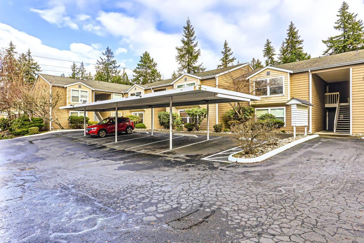 Condo for rent at 14715 SE 24th St, Bellevue, WA 98007