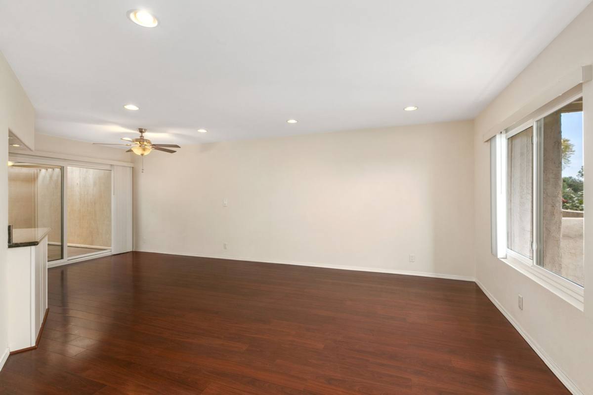 Townhouse for rent at 8320 Via Sonoma, La Jolla, CA 92037