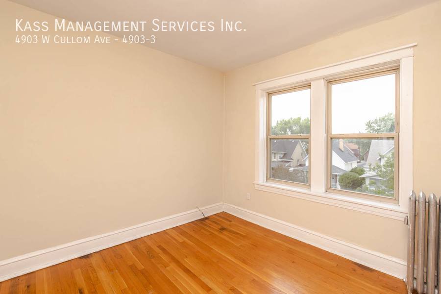 Apartment for rent at 4903 W Cullom Ave #3, Chicago, IL 60641