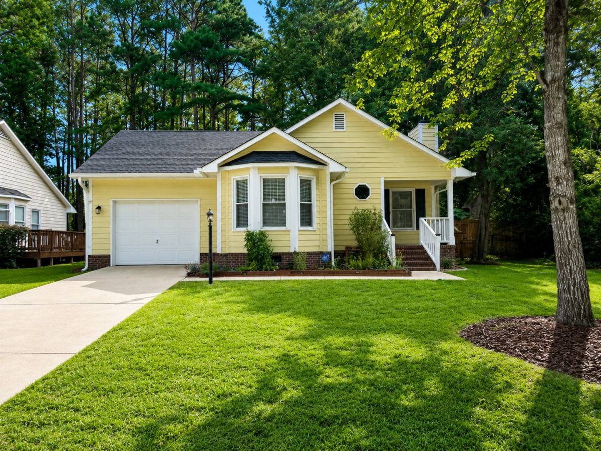 House for rent at 2543 Painters Mill Dr, Fayetteville, NC 28304