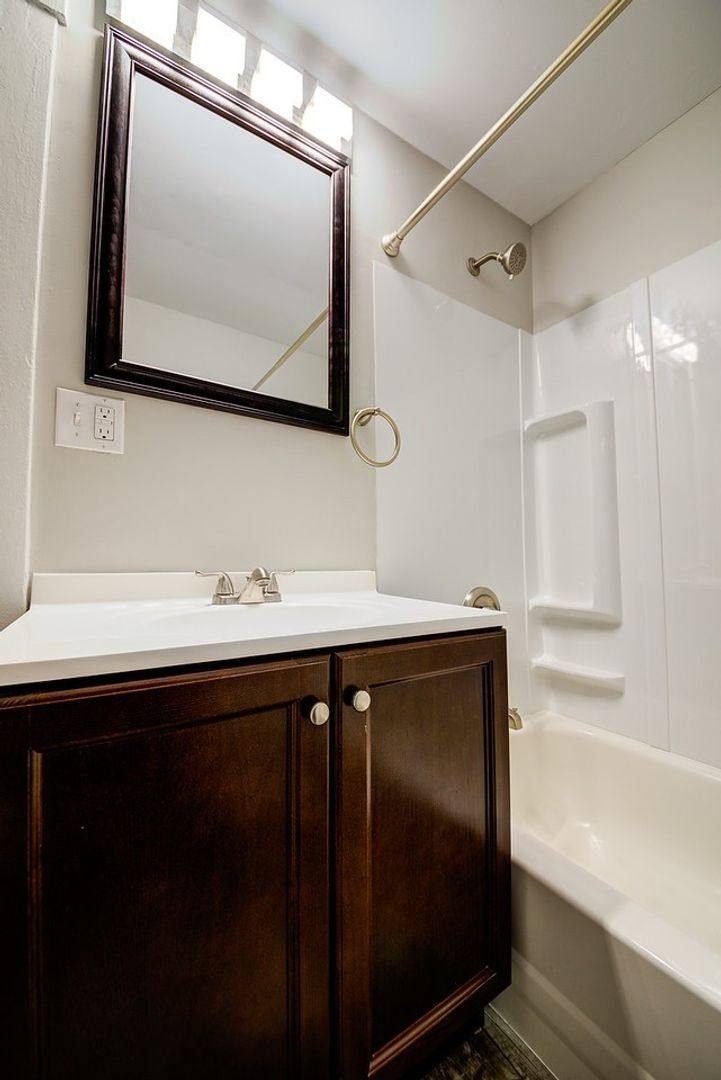 House for rent at 33 Southern Ave, Pittsburgh, PA 15211