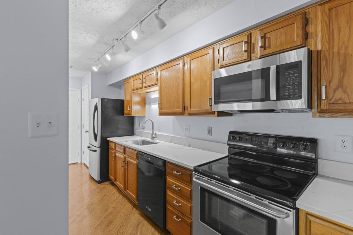 Condo for rent at 815 Deering Rd, Pasadena, MD 21122