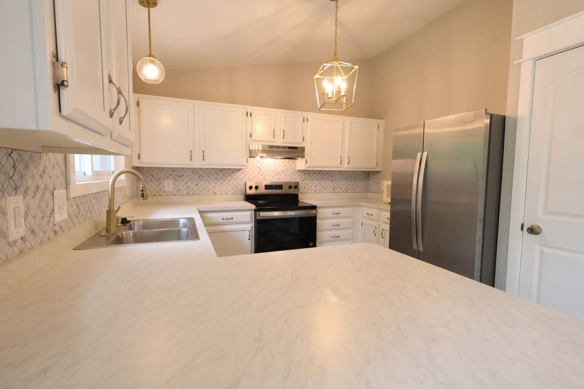House for rent at 622 Rustic Valley Dr, Ballwin, MO 63021