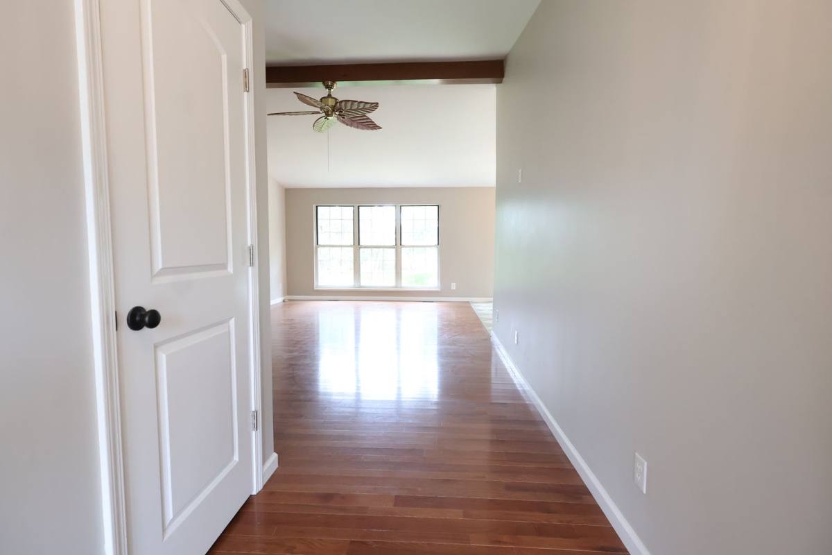 House for rent at 622 Rustic Valley Dr, Ballwin, MO 63021
