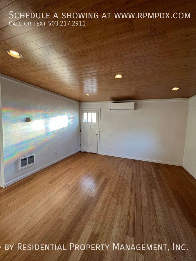 Townhouse for rent at 5715 NE Sacramento St #10, Portland, OR 97213