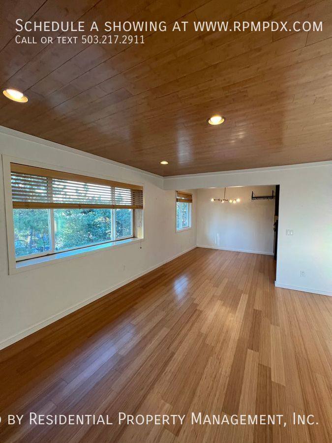 Townhouse for rent at 5715 NE Sacramento St #10, Portland, OR 97213