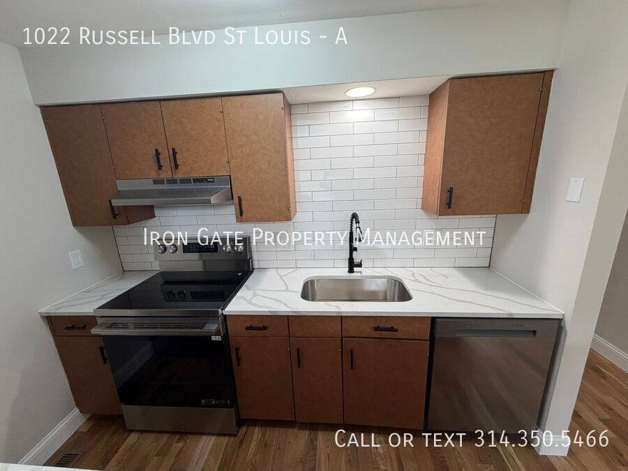 Apartment for rent at 1022 Russell Blvd, Saint Louis, MO 63104