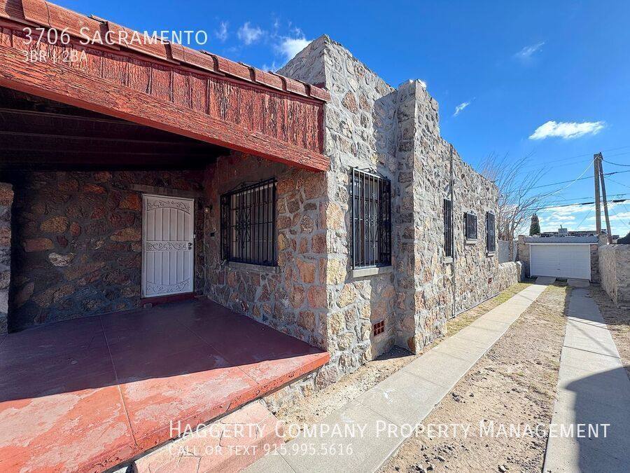 House for rent at 3706 Sacramento, El Paso, TX 79930