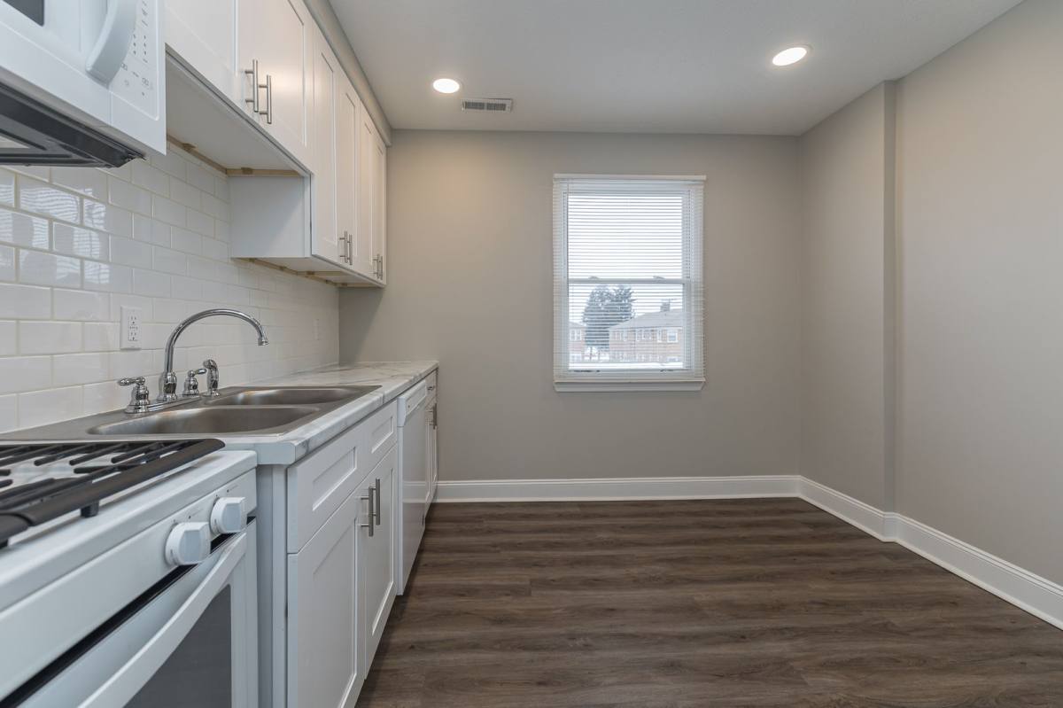 Apartment for rent at 6040 Ridge Rd #13, Cleveland, OH 44129