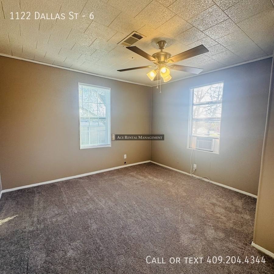 Apartment for rent at 1122 Dallas St #6, Port Neches, TX 77651