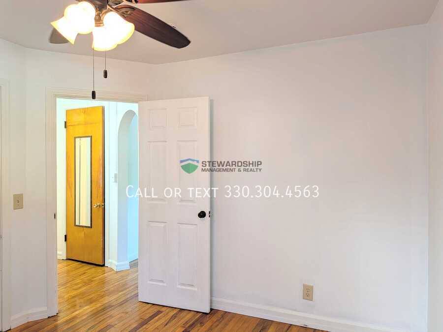 House for rent at 1512 Forest Ave SE, Massillon, OH 44646