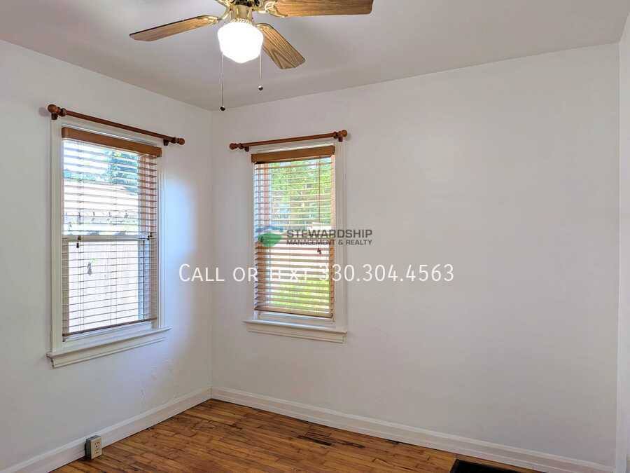 House for rent at 1512 Forest Ave SE, Massillon, OH 44646