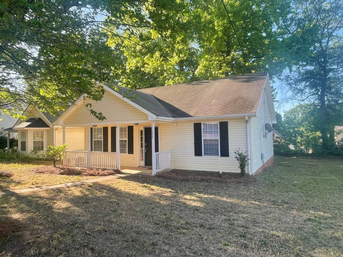 House for rent at 1620 Ervin Lane, Pineville, NC 28134