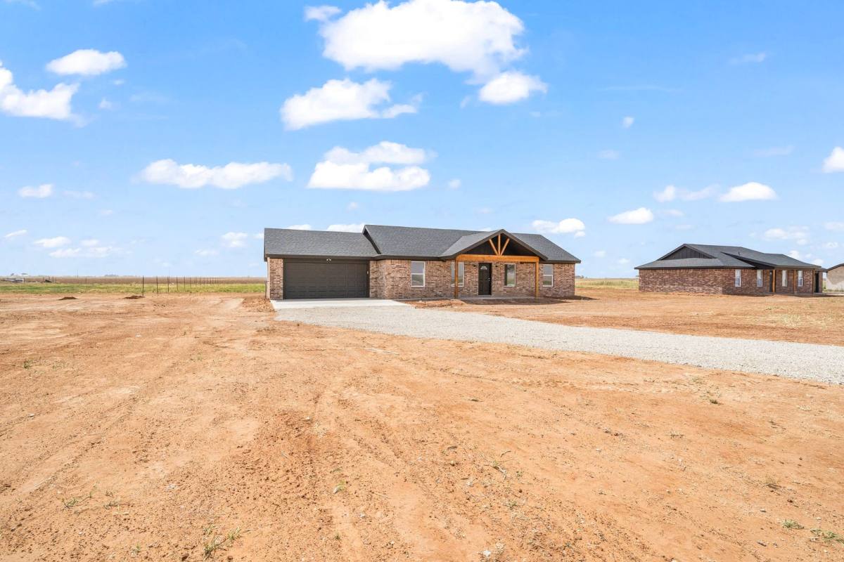 House for rent at 119 N FM 789 Cr, Lubbock, TX 79403