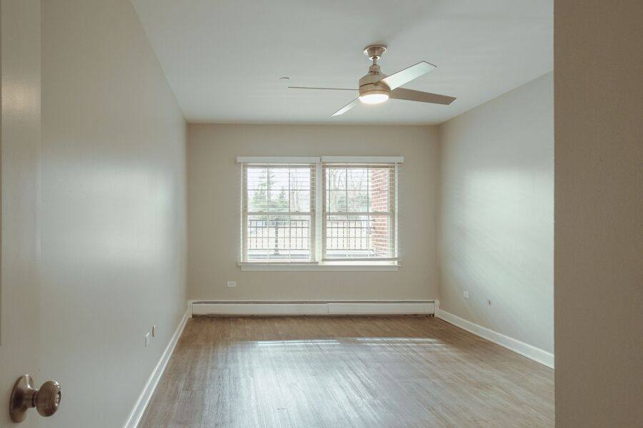 Apartment for rent at 4 Walker Ave #204 R, Clarendon Hills, IL 60514