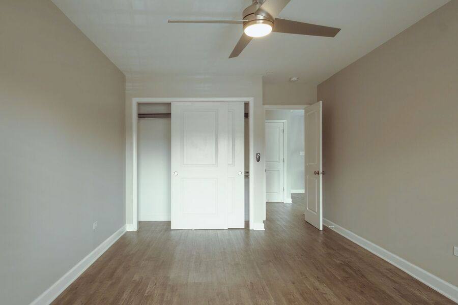 Apartment for rent at 4 Walker Ave #204 R, Clarendon Hills, IL 60514