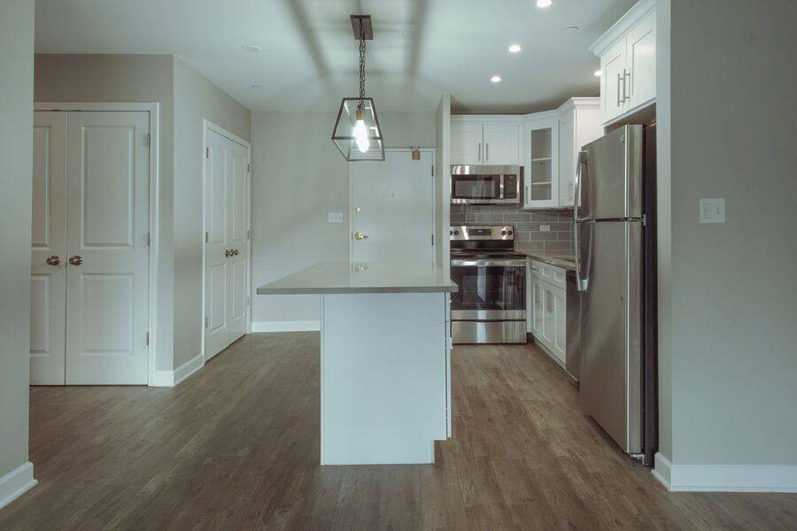 Apartment for rent at 4 Walker Ave #204 R, Clarendon Hills, IL 60514