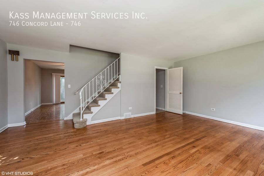 Townhouse for rent at 746 Concord Lane #746, Barrington, IL 60010